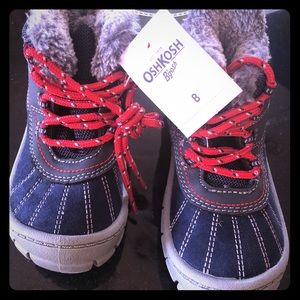 Brand New Toddler Boys OshKosh B’Gosh snow shoes